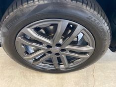 JEEP COMMANDER 2.0 OVERLAND HURRICANE 4X4 TURBO 2024/2025 ÓTIMA CAR FLORES DA CUNHA / Carros no Vale