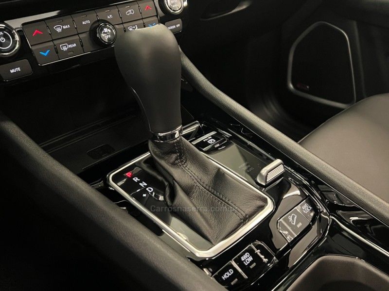 JEEP COMPASS 2.0 HURRICANE BLACKHAWK 4X4 TURBO 2025/2026 ÓTIMA CAR FLORES DA CUNHA / Carros no Vale