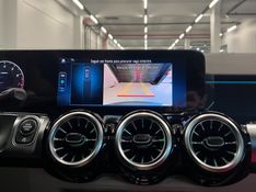 MERCEDES-BENZ GLB 220 2.0 PROGRESSIVE 16V TURBO HIBRIDO 2025/2026 ÓTIMA CAR FLORES DA CUNHA / Carros no Vale