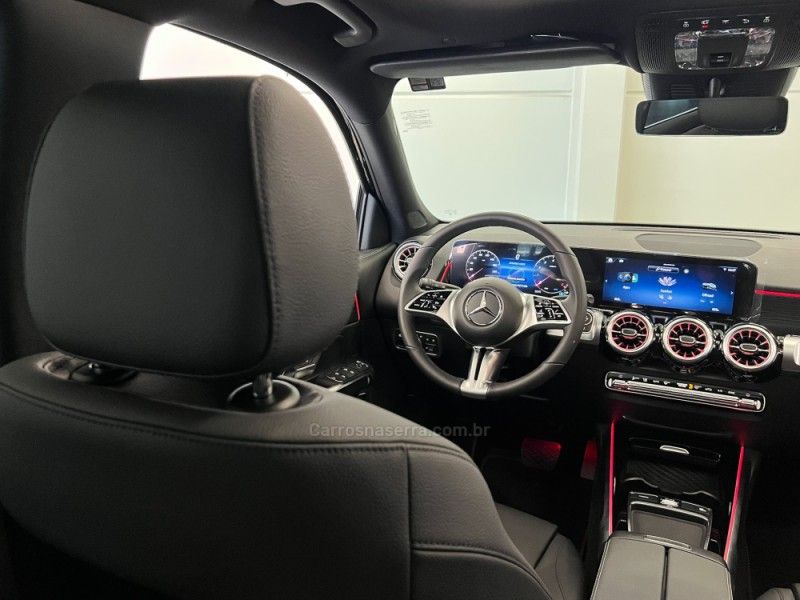 MERCEDES-BENZ GLB 220 2.0 PROGRESSIVE 16V TURBO HIBRIDO 2025/2026 ÓTIMA CAR FLORES DA CUNHA / Carros no Vale