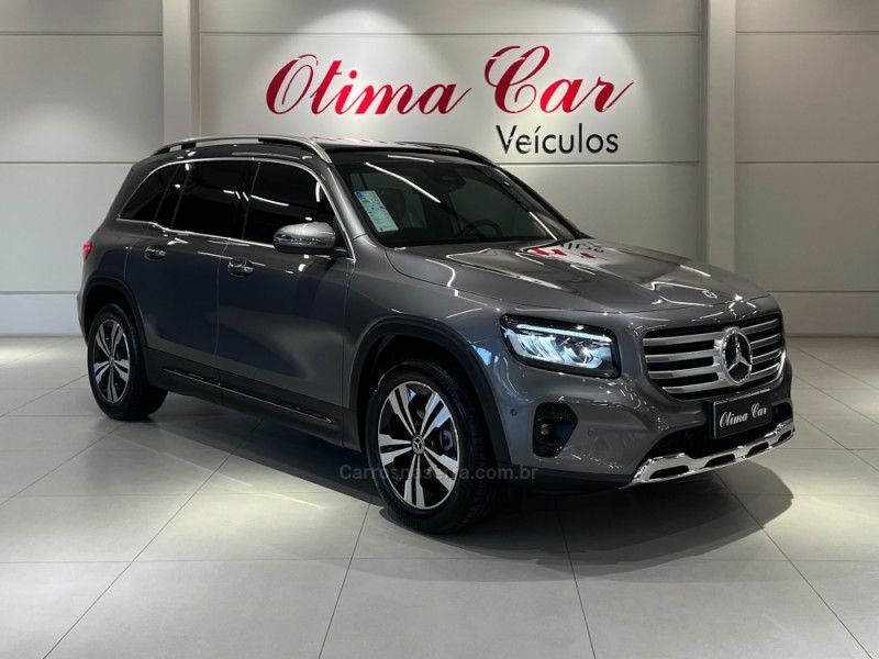 MERCEDES-BENZ GLB 220 2.0 PROGRESSIVE 16V TURBO HIBRIDO 2025/2026 ÓTIMA CAR FLORES DA CUNHA / Carros no Vale