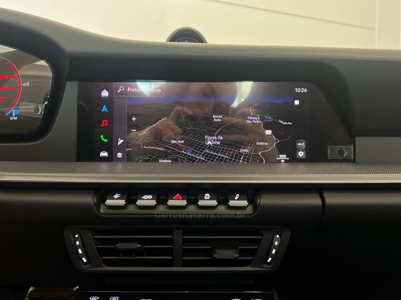 PORSCHE 911 3.0 CARRERA COUPÉ 2024/2025 ÓTIMA CAR FLORES DA CUNHA / Carros no Vale