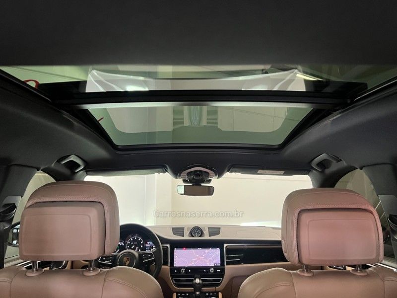 PORSCHE MACAN 2.0 16V 2022/2023 ÓTIMA CAR FLORES DA CUNHA / Carros no Vale