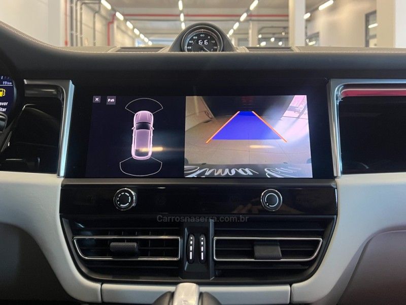 PORSCHE MACAN 2.0 16V 2022/2023 ÓTIMA CAR FLORES DA CUNHA / Carros no Vale