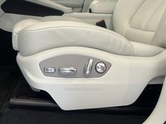 PORSCHE MACAN 2.0 16V 2022/2023 ÓTIMA CAR FLORES DA CUNHA / Carros no Vale