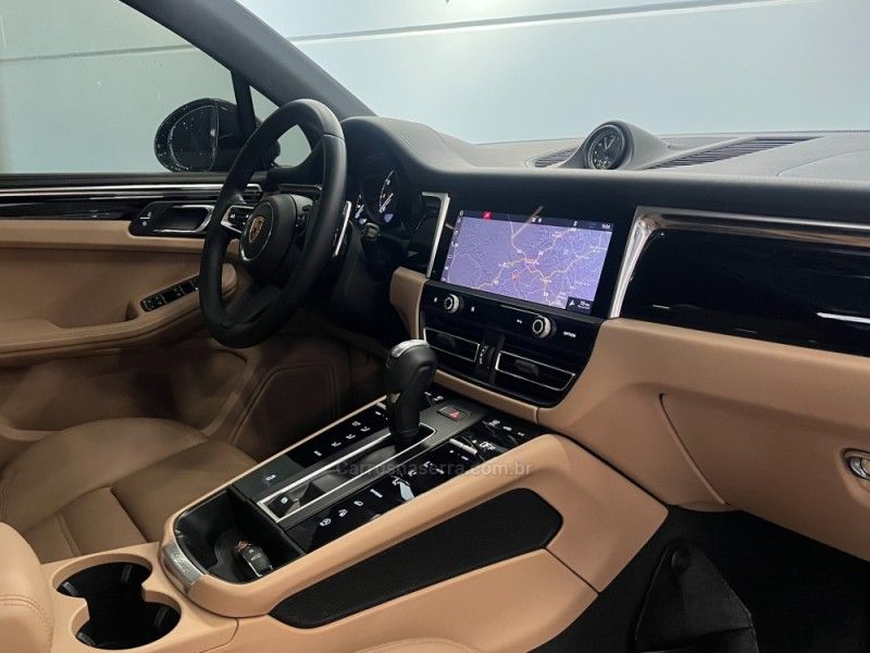 PORSCHE MACAN 2.0 16V 2022/2023 ÓTIMA CAR FLORES DA CUNHA / Carros no Vale