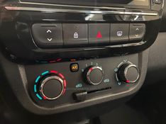 RENAULT KWID 1.0 12V SCE INTENSE 2022/2023 ÓTIMA CAR FLORES DA CUNHA / Carros no Vale