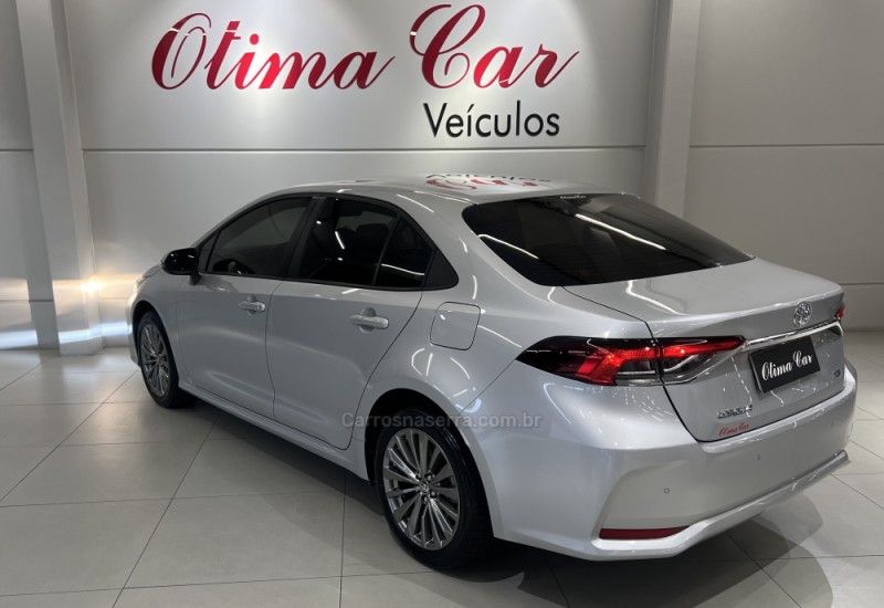 TOYOTA COROLLA 2.0 XEI 16V 2024/2024 ÓTIMA CAR FLORES DA CUNHA / Carros no Vale