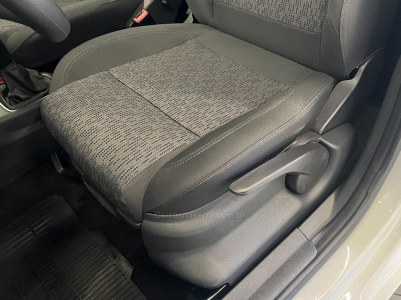 VOLKSWAGEN FOX 1.6 MI 8V 2014/2014 ÓTIMA CAR FLORES DA CUNHA / Carros no Vale