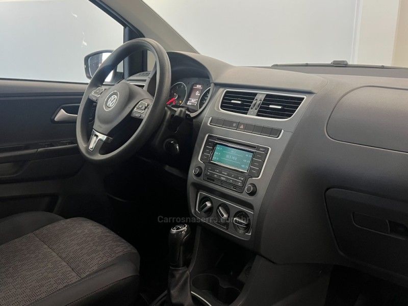 VOLKSWAGEN FOX 1.6 MI 8V 2014/2014 ÓTIMA CAR FLORES DA CUNHA / Carros no Vale