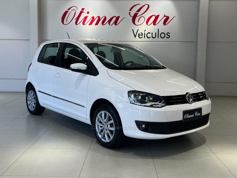 VOLKSWAGEN FOX 1.6 MI 8V 2014/2014 ÓTIMA CAR FLORES DA CUNHA / Carros no Vale