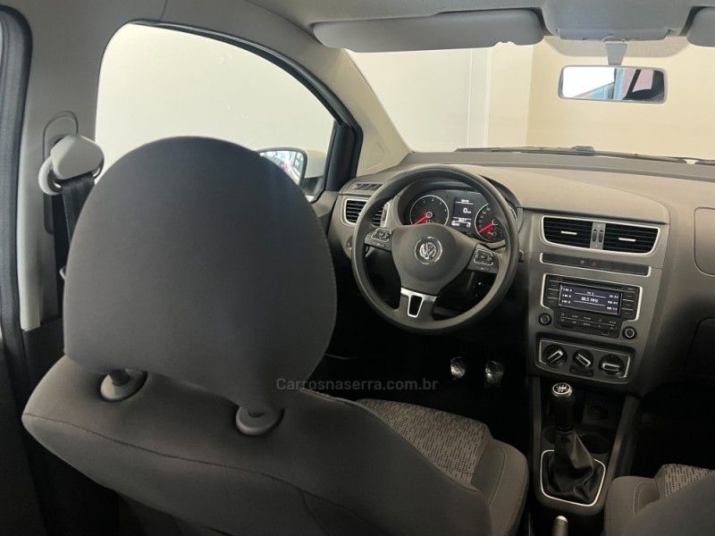VOLKSWAGEN FOX 1.6 MI 8V 2014/2014 ÓTIMA CAR FLORES DA CUNHA / Carros no Vale
