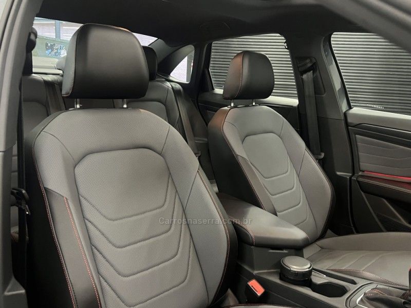 VOLKSWAGEN JETTA 2.0 16V TSI GLI 350 2025/2026 ÓTIMA CAR FLORES DA CUNHA / Carros no Vale