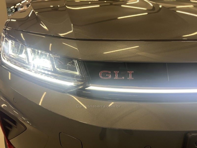 VOLKSWAGEN JETTA 2.0 16V TSI GLI 350 2025/2026 ÓTIMA CAR FLORES DA CUNHA / Carros no Vale