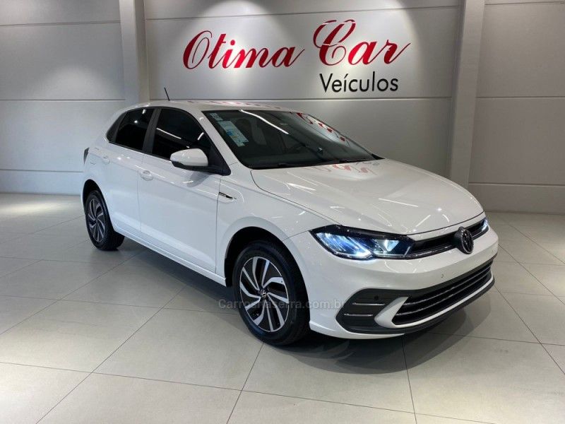 VOLKSWAGEN POLO 1.0 170 TSI 12V HIGHLINE 2025/2026 ÓTIMA CAR FLORES DA CUNHA / Carros no Vale