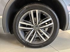 VOLKSWAGEN TIGUAN 2.0 ALLSPACE R-LINE 300 TSI 2024/2024 ÓTIMA CAR FLORES DA CUNHA / Carros no Vale