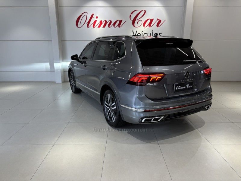 VOLKSWAGEN TIGUAN 2.0 ALLSPACE R-LINE 300 TSI 2024/2024 ÓTIMA CAR FLORES DA CUNHA / Carros no Vale