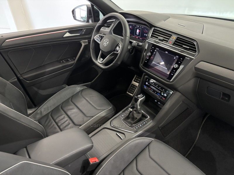 VOLKSWAGEN TIGUAN 2.0 ALLSPACE R-LINE 300 TSI 2024/2024 ÓTIMA CAR FLORES DA CUNHA / Carros no Vale