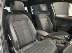 VOLKSWAGEN TIGUAN 2.0 ALLSPACE R-LINE 300 TSI 2024/2024 ÓTIMA CAR FLORES DA CUNHA / Carros no Vale