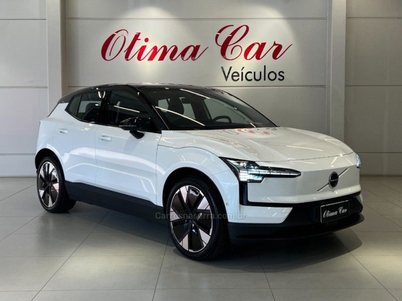 VOLVO EX30 ULTRA EXTENDED RANGE 2024/2025 ÓTIMA CAR FLORES DA CUNHA / Carros no Vale