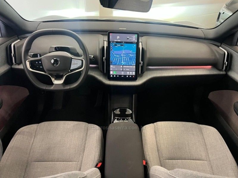 VOLVO EX30 ULTRA EXTENDED RANGE 2024/2025 ÓTIMA CAR FLORES DA CUNHA / Carros no Vale