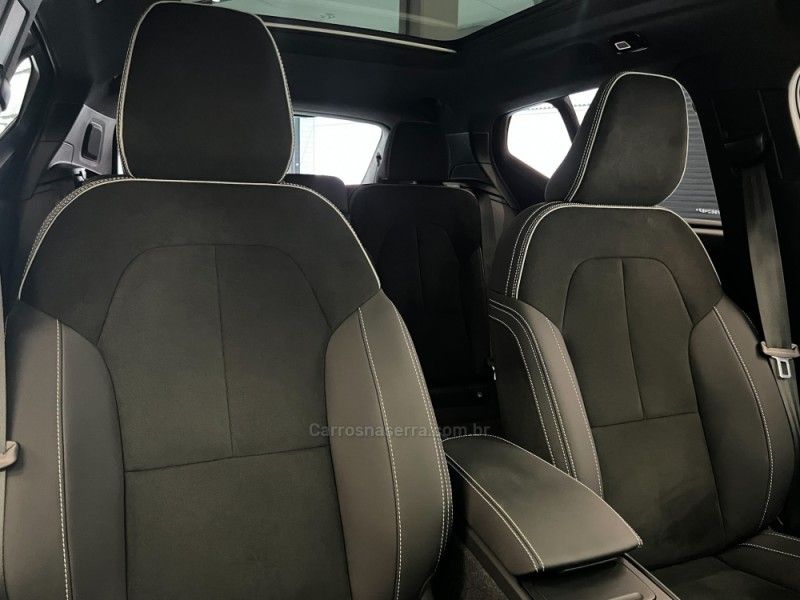 VOLVO XC 40 P6 RECHARGE ELECTRIC PLUS 2023/2024 ÓTIMA CAR FLORES DA CUNHA / Carros no Vale