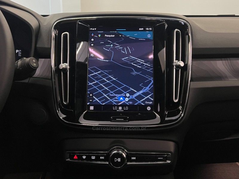 VOLVO XC 40 P6 RECHARGE ELECTRIC PLUS 2022/2023 ÓTIMA CAR FLORES DA CUNHA / Carros no Vale