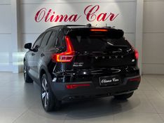 VOLVO XC 40 P6 RECHARGE ELECTRIC PLUS 2022/2023 ÓTIMA CAR FLORES DA CUNHA / Carros no Vale
