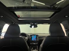 VOLVO XC 40 P6 RECHARGE ELECTRIC PLUS 2023/2024 ÓTIMA CAR FLORES DA CUNHA / Carros no Vale