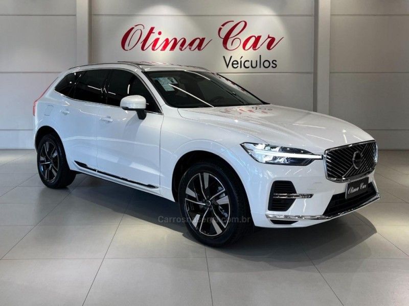VOLVO XC60 2.0 T8 RECHARGE PLUS AWD HIBRIDO 2025/2026 ÓTIMA CAR FLORES DA CUNHA / Carros no Vale