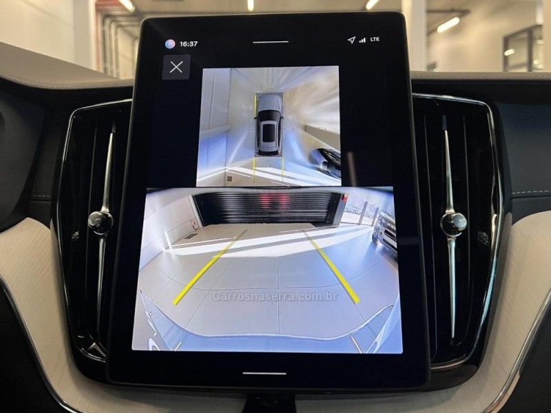 VOLVO XC60 2.0 T8 ULTRA DARK AWD HÍBRIDO 2025/2026 ÓTIMA CAR FLORES DA CUNHA / Carros no Vale