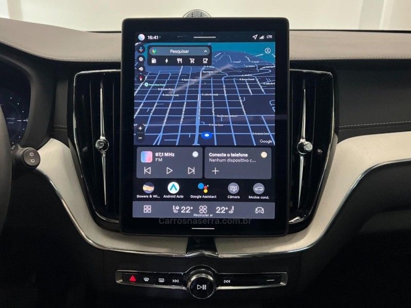 VOLVO XC60 2.0 T8 ULTRA DARK AWD HÍBRIDO 2025/2026 ÓTIMA CAR FLORES DA CUNHA / Carros no Vale