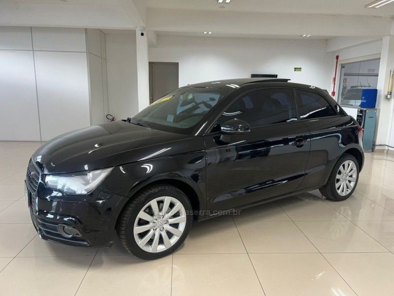 AUDI A1 1.4 TFSI ATTRACTION 16V 122CV 2011/2012 CIMIRRO AUTOMÓVEIS TAQUARA / Carros no Vale
