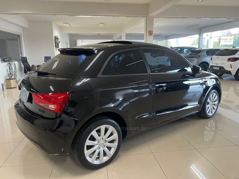 AUDI A1 1.4 TFSI ATTRACTION 16V 122CV 2011/2012 CIMIRRO AUTOMÓVEIS TAQUARA / Carros no Vale