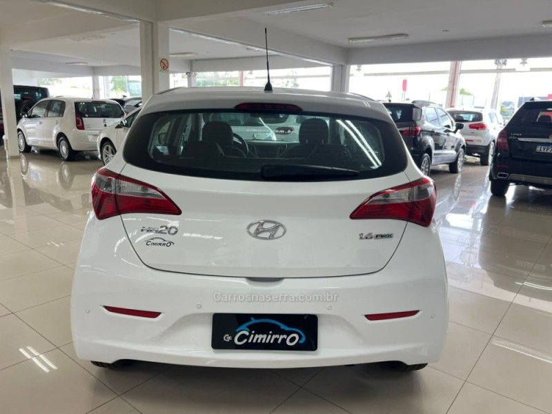 HYUNDAI HB20 1.6 COMFORT 16V 2015/2015 CIMIRRO AUTOMÓVEIS TAQUARA / Carros no Vale