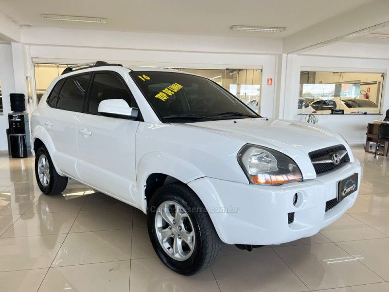 HYUNDAI TUCSON 2.0 MPFI GLS 16V 143CV 2WD 2015/2016 CIMIRRO AUTOMÓVEIS TAQUARA / Carros no Vale