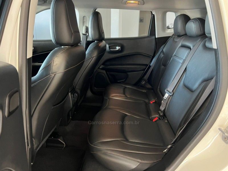 JEEP COMPASS 2.0 16V LONGITUDE 2019/2019 CIMIRRO AUTOMÓVEIS TAQUARA / Carros no Vale