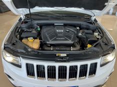JEEP GRAND CHEROKEE 3.0 LIMITED 4X4 V6 24V TURBO 2015/2015 CIMIRRO AUTOMÓVEIS TAQUARA / Carros no Vale