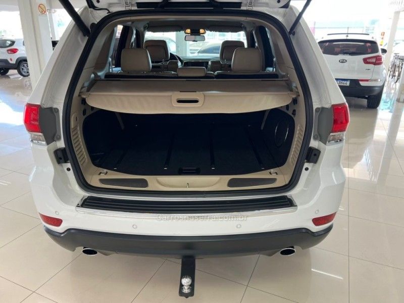 JEEP GRAND CHEROKEE 3.0 LIMITED 4X4 V6 24V TURBO 2015/2015 CIMIRRO AUTOMÓVEIS TAQUARA / Carros no Vale
