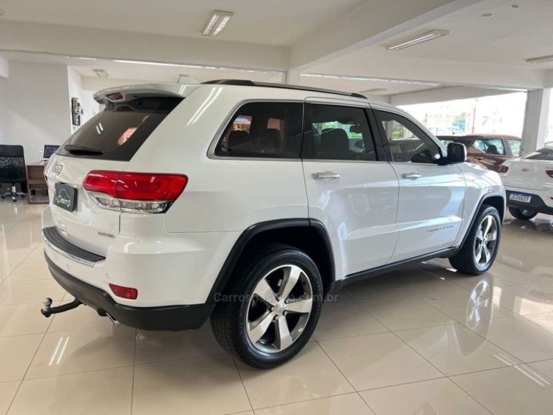 JEEP GRAND CHEROKEE 3.0 LIMITED 4X4 V6 24V TURBO 2015/2015 CIMIRRO AUTOMÓVEIS TAQUARA / Carros no Vale