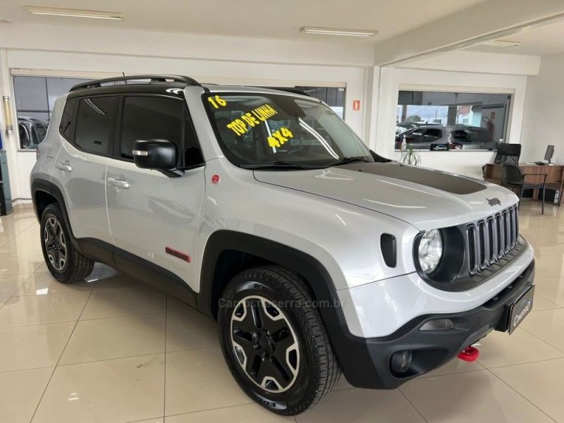 JEEP RENEGADE 2.0 16V TURBO TRAILHAWK 4X4 2015/2016 CIMIRRO AUTOMÓVEIS TAQUARA / Carros no Vale