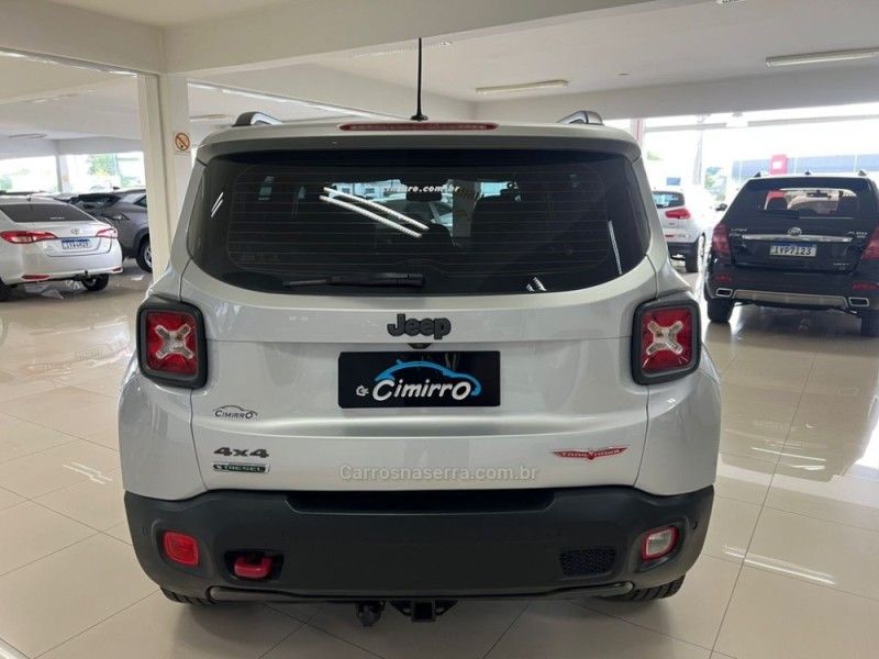 JEEP RENEGADE 2.0 16V TURBO TRAILHAWK 4X4 2015/2016 CIMIRRO AUTOMÓVEIS TAQUARA / Carros no Vale