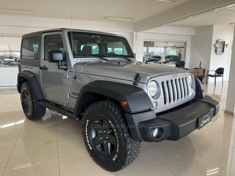 JEEP WRANGLER 3.6 SPORT 4X4 V6 24V 2013/2014 CIMIRRO AUTOMÓVEIS TAQUARA / Carros no Vale