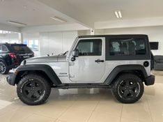 JEEP WRANGLER 3.6 SPORT 4X4 V6 24V 2013/2014 CIMIRRO AUTOMÓVEIS TAQUARA / Carros no Vale
