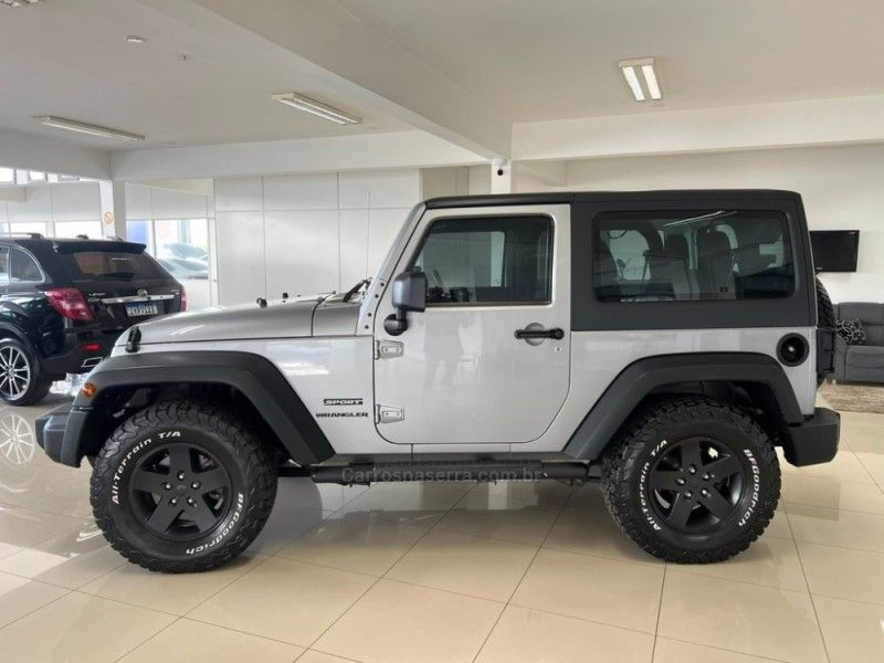 JEEP WRANGLER 3.6 SPORT 4X4 V6 24V 2013/2014 CIMIRRO AUTOMÓVEIS TAQUARA / Carros no Vale
