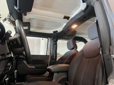 JEEP WRANGLER 3.6 SPORT 4X4 V6 24V 2013/2014 CIMIRRO AUTOMÓVEIS TAQUARA / Carros no Vale