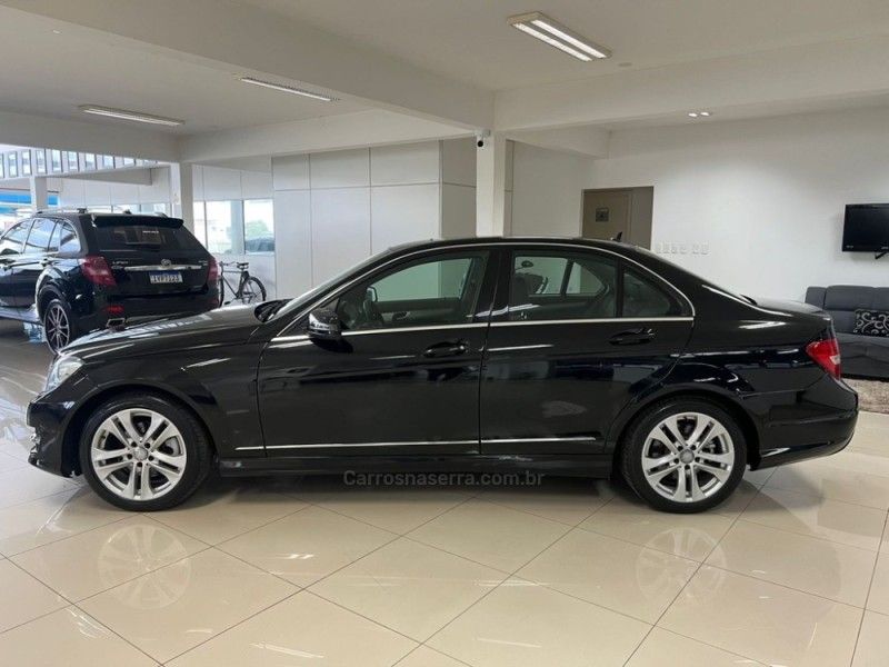 MERCEDES-BENZ C 200 1.8 CGI AVANTGARDE 16V 2013/2014 CIMIRRO AUTOMÓVEIS TAQUARA / Carros no Vale MERCEDES-BENZ C 200 1.8 CGI AVANTGARDE 16V 2013/2014 CIMIRRO AUTOMÓVEIS TAQUARA / Carros no Vale