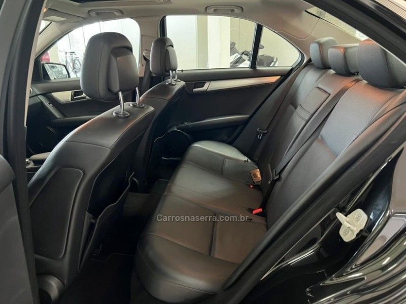 MERCEDES-BENZ C 200 1.8 CGI AVANTGARDE 16V 2013/2014 CIMIRRO AUTOMÓVEIS TAQUARA / Carros no Vale MERCEDES-BENZ C 200 1.8 CGI AVANTGARDE 16V 2013/2014 CIMIRRO AUTOMÓVEIS TAQUARA / Carros no Vale