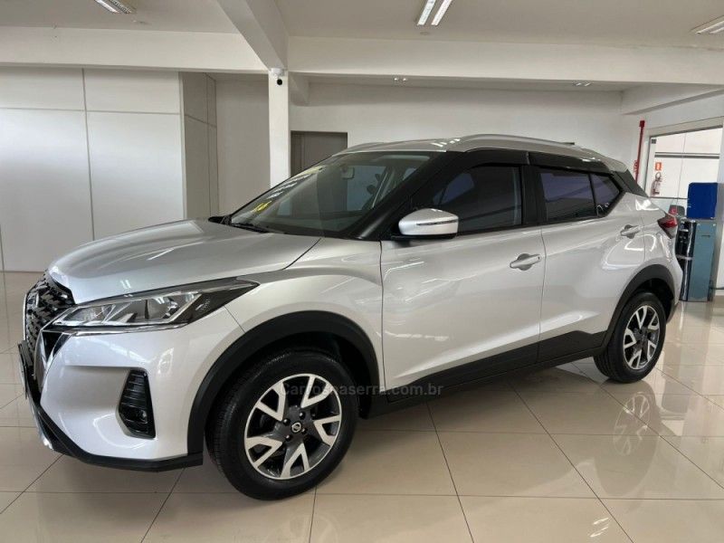 NISSAN KICKS 1.6 SENSE 16V 2023/2024 CIMIRRO AUTOMÓVEIS TAQUARA / Carros no Vale