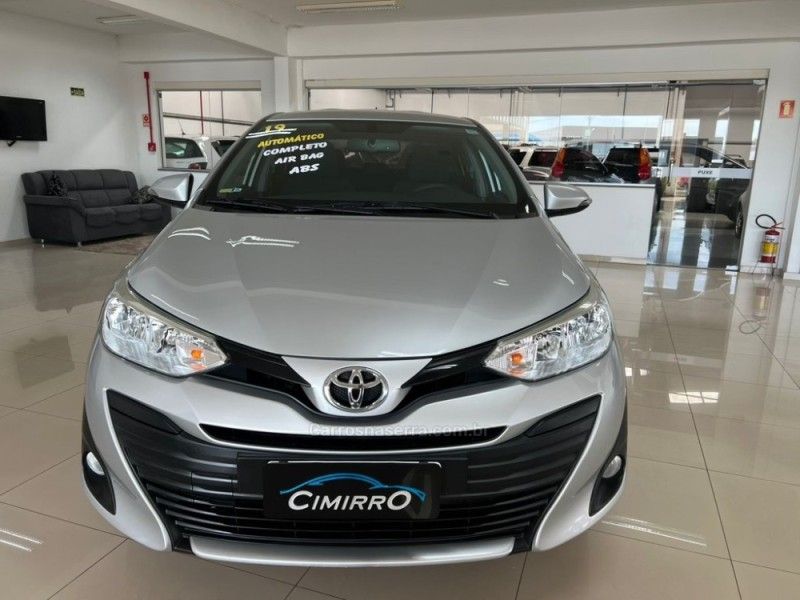 TOYOTA YARIS 1.5 XL SEDAN 16V 2018/2019 CIMIRRO AUTOMÓVEIS TAQUARA / Carros no Vale TOYOTA YARIS 1.5 XL SEDAN 16V 2018/2019 CIMIRRO AUTOMÓVEIS TAQUARA / Carros no Vale